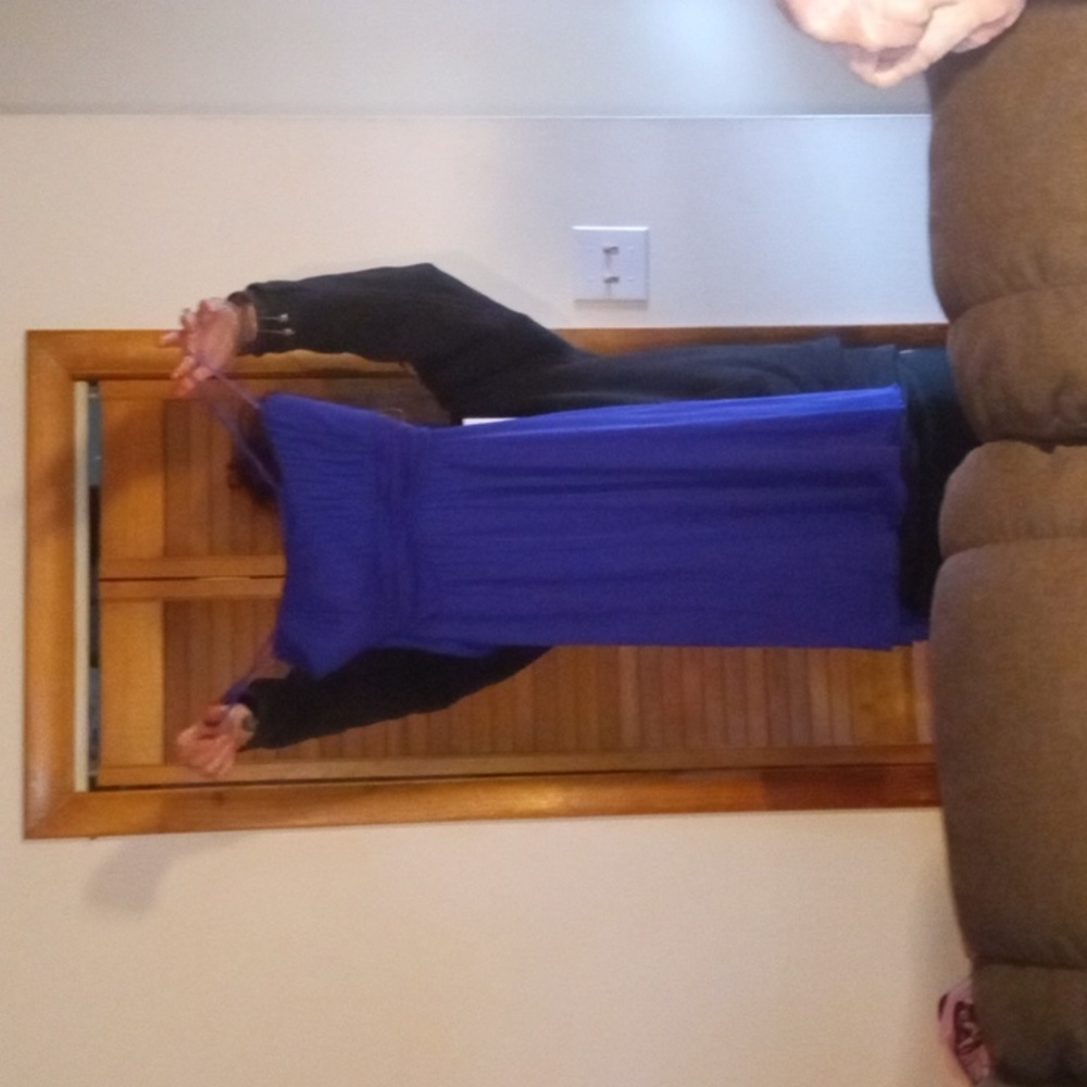 Dress - Picture 2 of 3